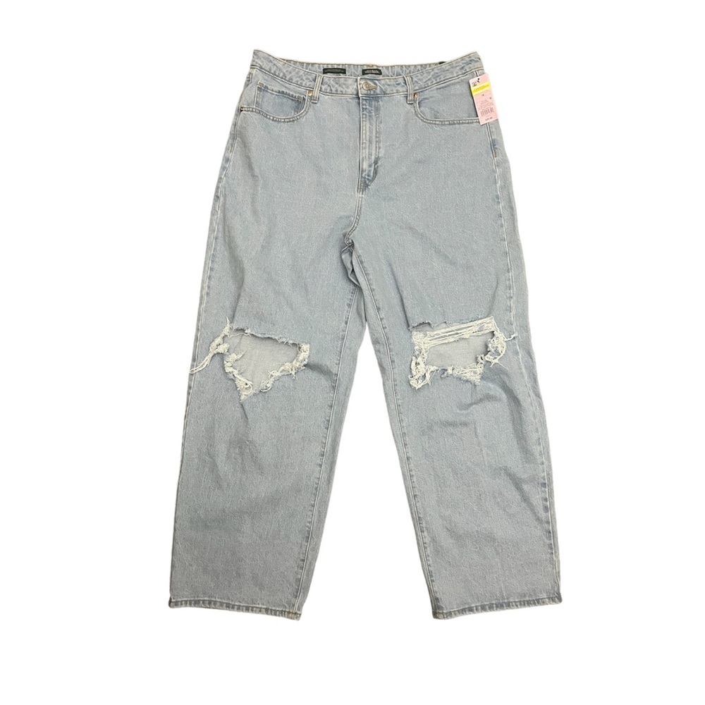 NWT High waisted ripped jeans